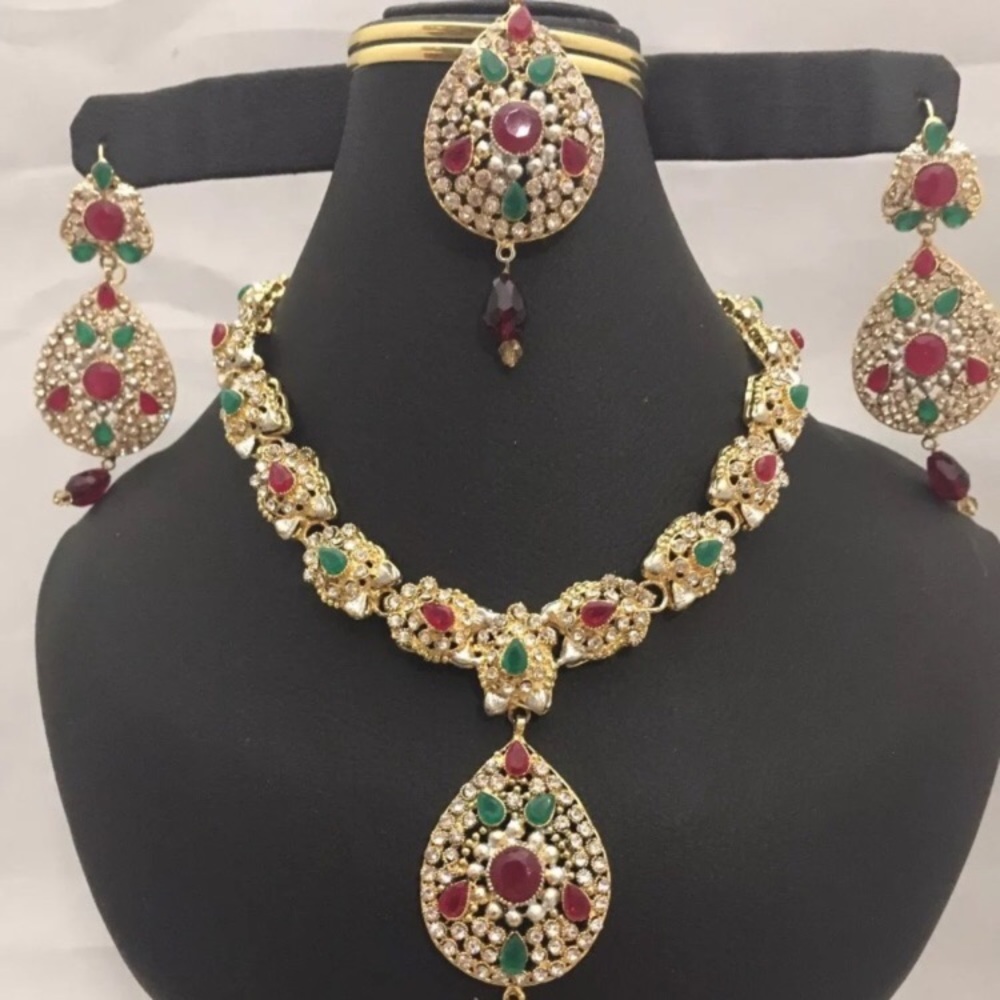 New Bollywood jewelry set